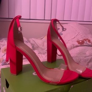 red pumps!